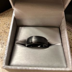 Tungsten Carbide 8mm men’s wedding band